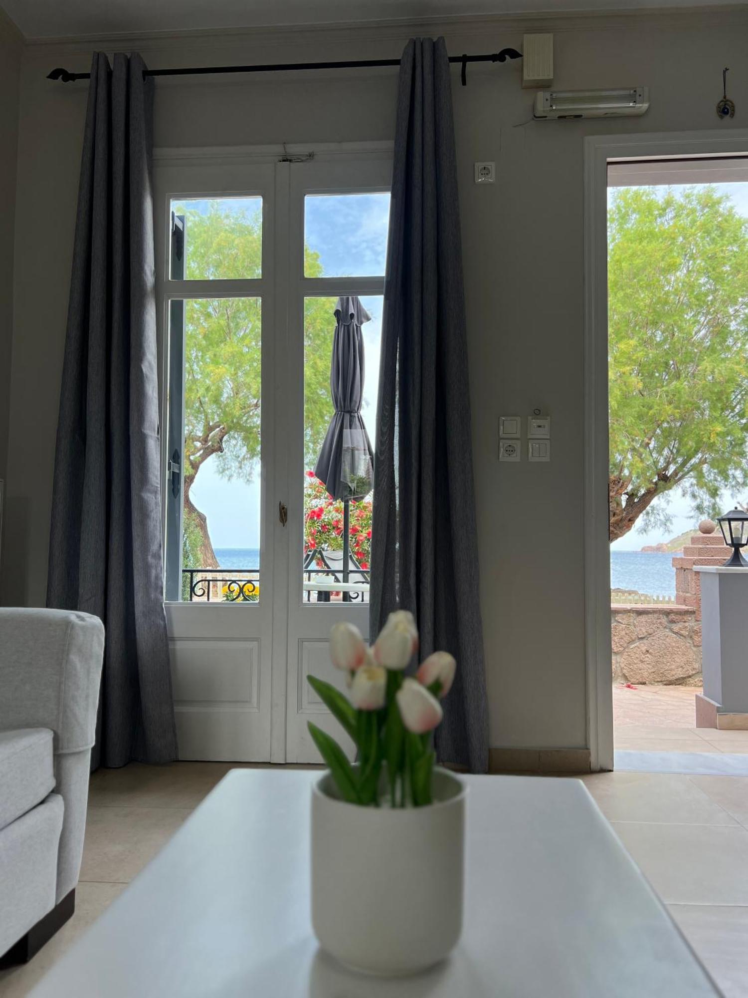 Coastline Villa เปตรา ภายนอก รูปภาพ